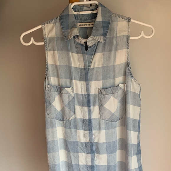 Standard Grace checkered sleeveless button down shirt - Picture 7 of 10